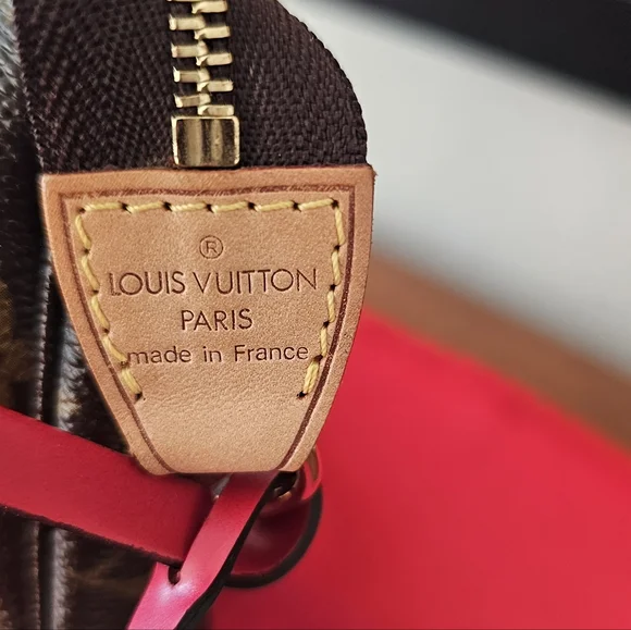 💯AUTHENTIC VINTAGE LOUIS VUITTON X MURAKAMI POCHETTE - Picture 4 of 9